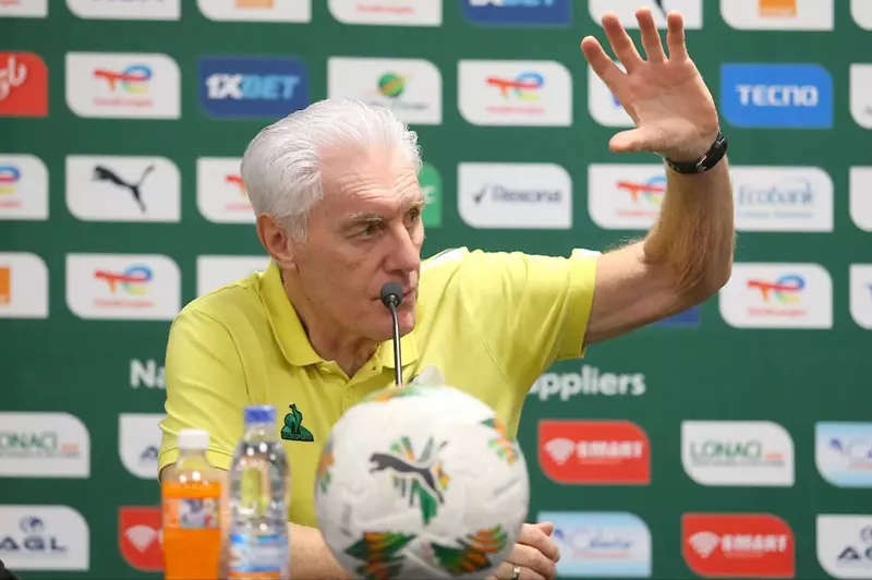 "أشاد بمنتخب مصر".. هوجو بروس يُكرر انتقاده لتنظيم أمم أفريقيا 2025 